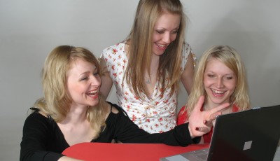 three astonished young girls