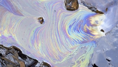 WaterPollutionOilSlick (500x332)